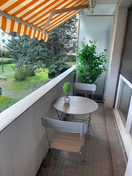Appartement Entier Climatise - Parking Prive Saint-Martin-dʼHères Buitenkant foto